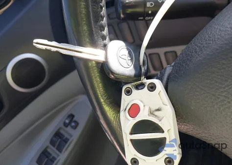 2006 Toyota Tacoma Prerunner V6 from USA, damaged, VIN 3TMJU62N66M011370